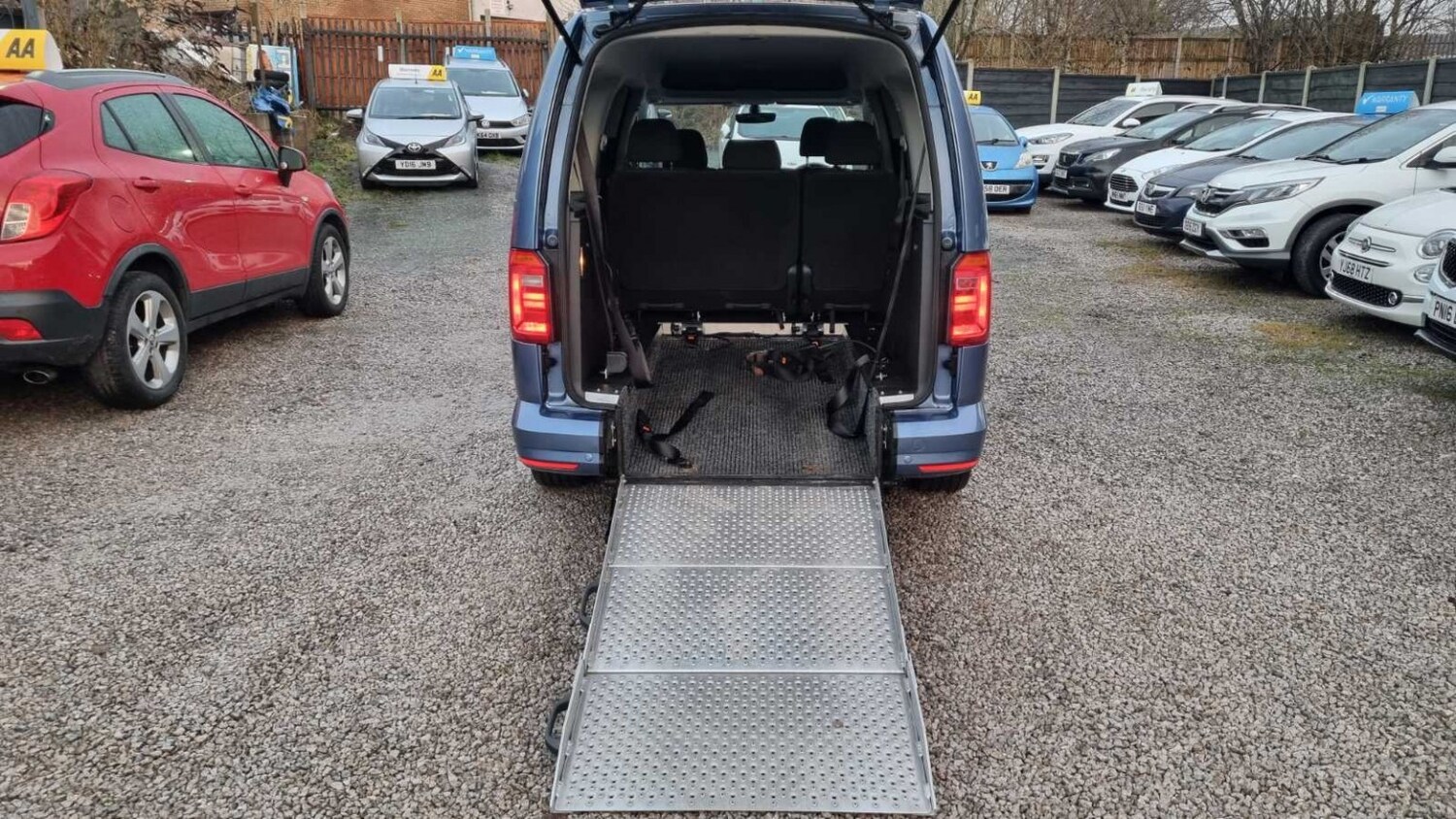 Used Volkswagen Caddy Maxi Life 2017 for sale - 77363574: Photo 56