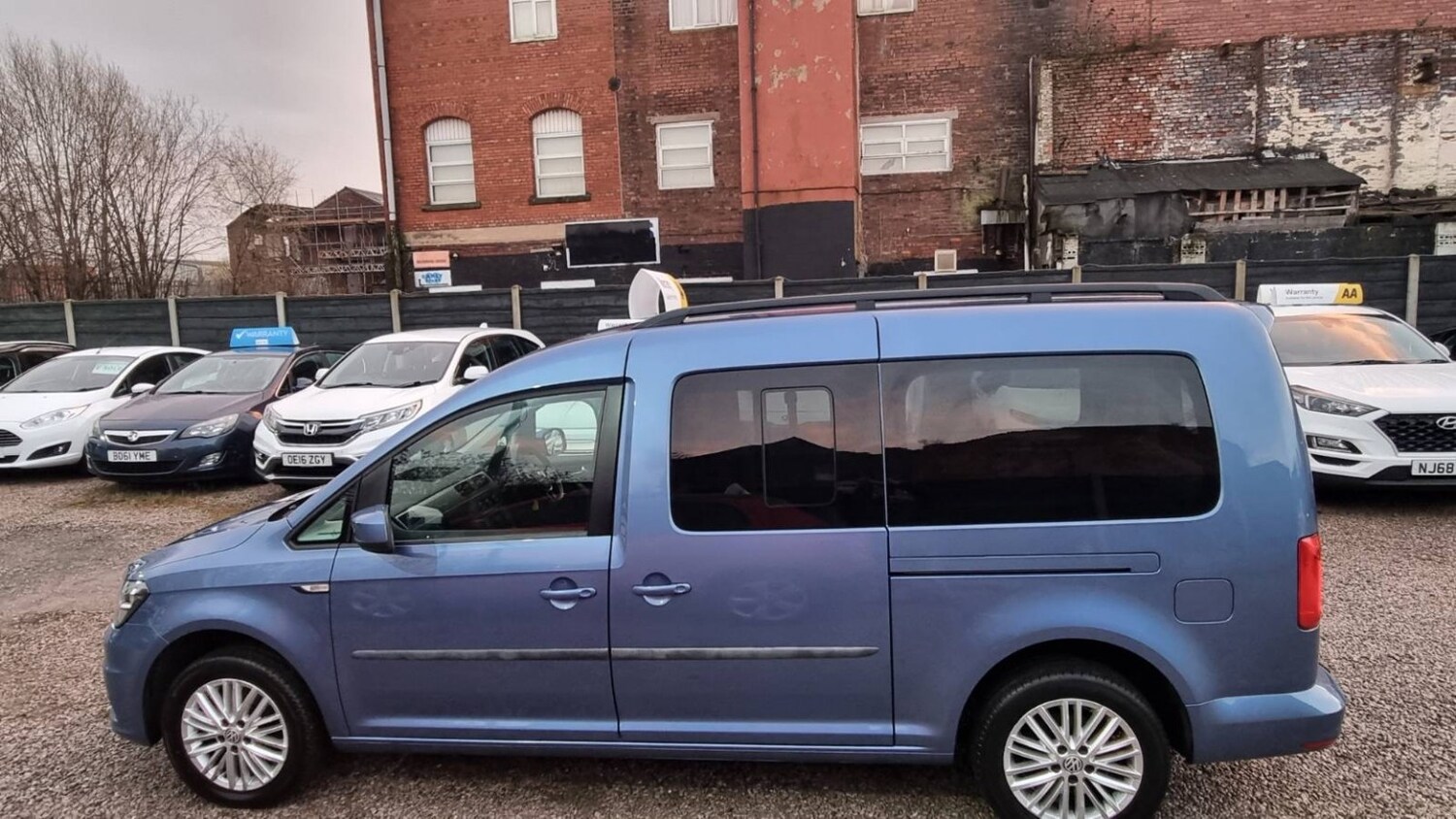 Used Volkswagen Caddy Maxi Life 2017 for sale - 77363574: Photo 7