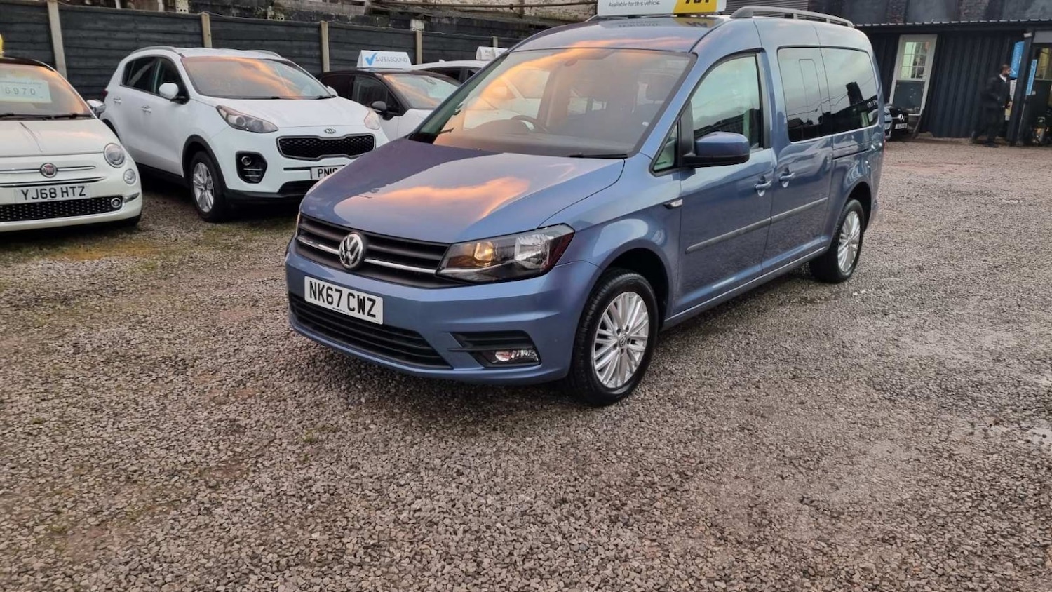 Used Volkswagen Caddy Maxi Life 2017 for sale - 77363574: Photo 8