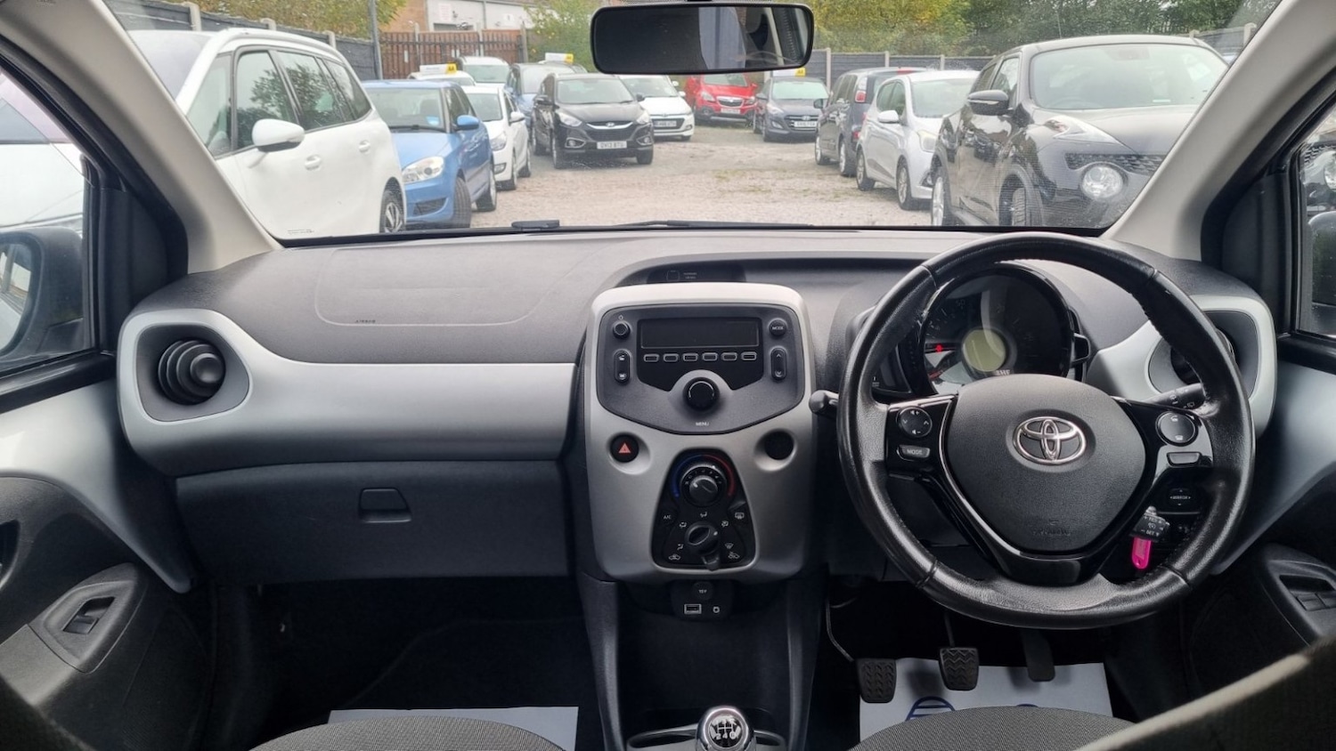 Used Toyota AYGO 2016 for sale - 76769496: Photo 60