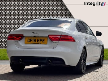 Used Jaguar XE 2018 for sale - 78329978: Photo