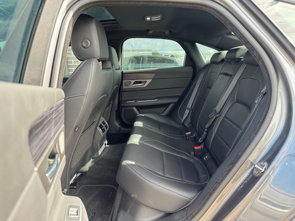Used Jaguar XF 2017 for sale - 77422065: Photo 25