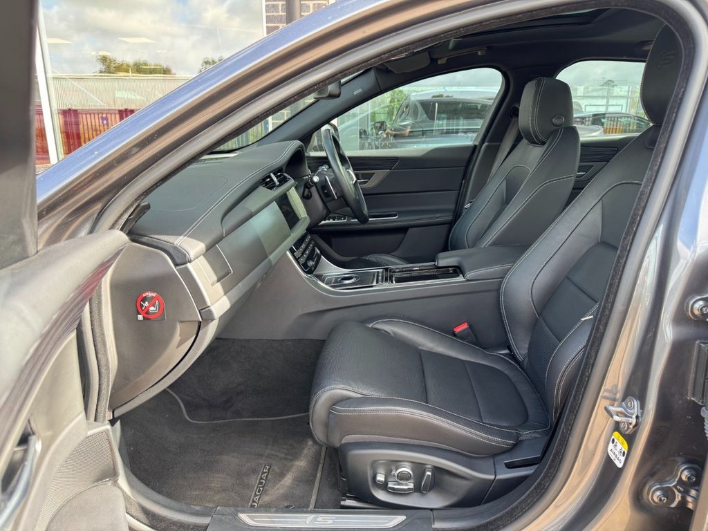 Used Jaguar XF 2017 for sale - 77422065: Photo 30