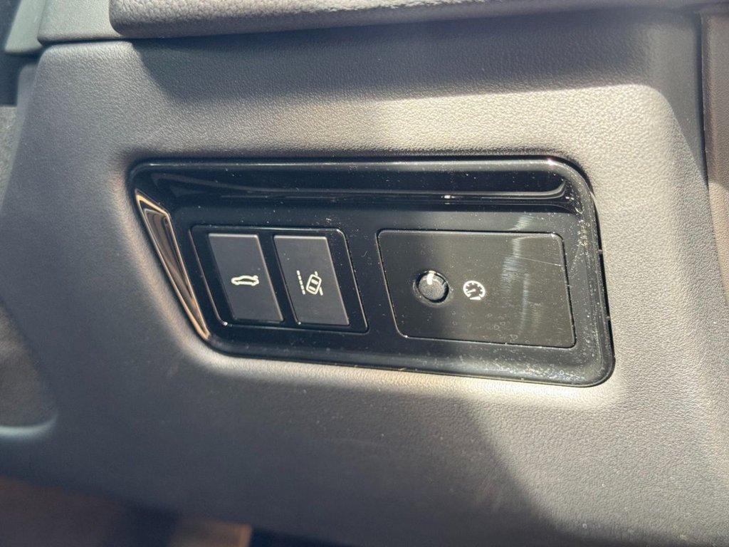 Used Jaguar XF 2017 for sale - 77422065: Photo 37