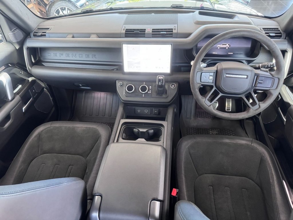 Used Land Rover Defender 2022 for sale - 76966299: Photo 16