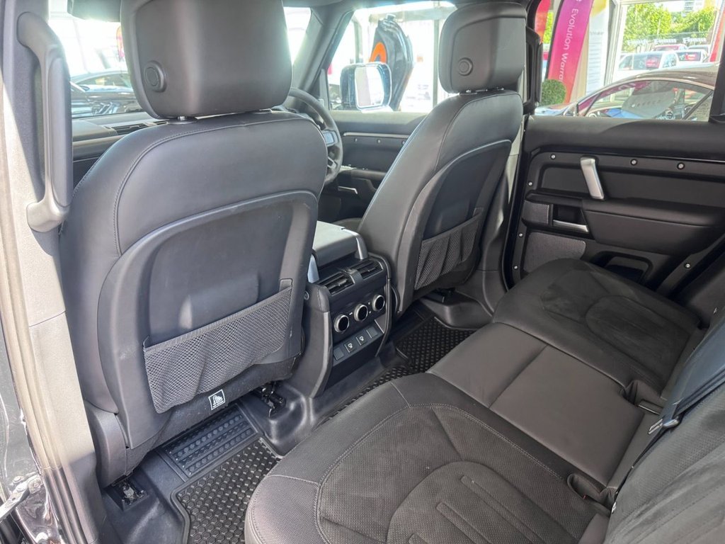 Used Land Rover Defender 2022 for sale - 76966299: Photo 23