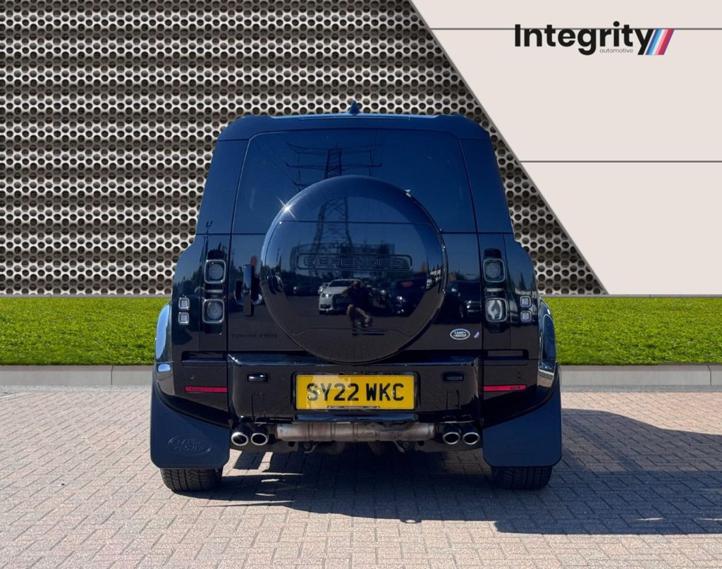 Used Land Rover Defender 2022 for sale - 76966299: Photo 4