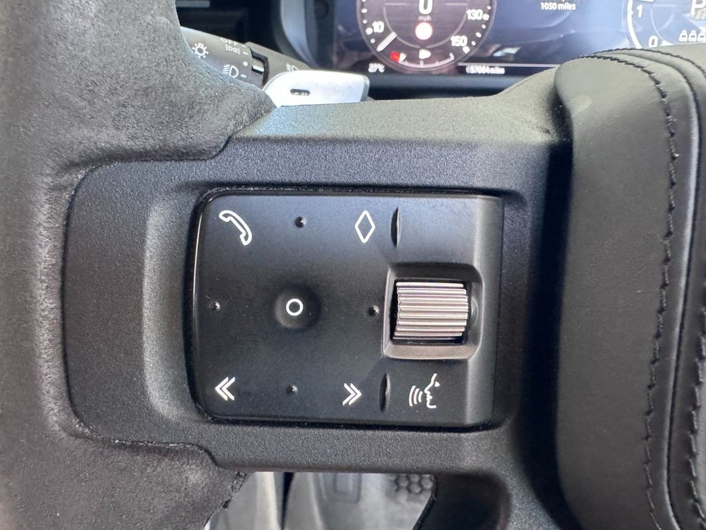 Used Land Rover Defender 2022 for sale - 76966299: Photo 41