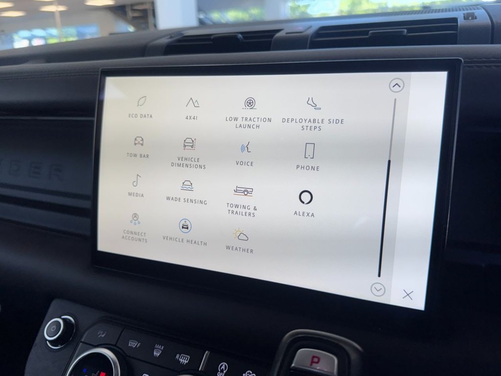 Used Land Rover Defender 2022 for sale - 76966299: Photo 50