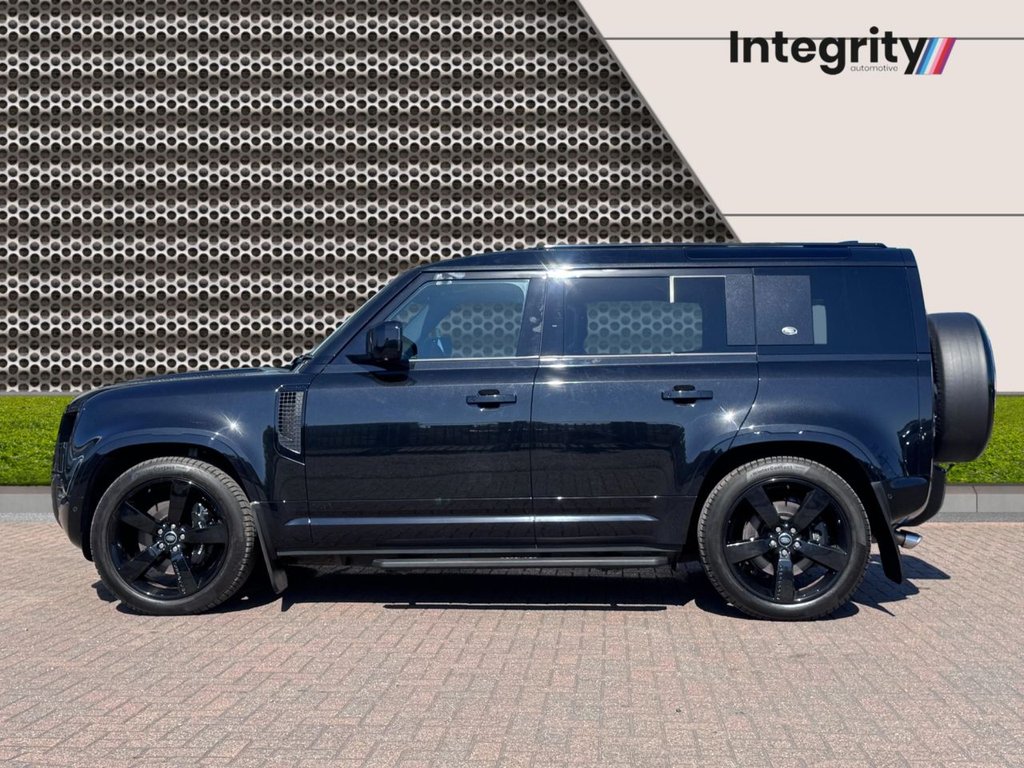 Used Land Rover Defender 2022 for sale - 76966299: Photo 6