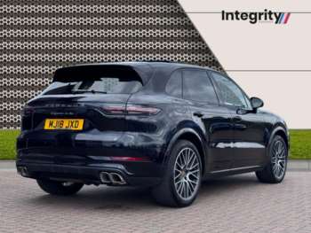 Used Porsche Cayenne 2018 for sale - 74784206: Photo