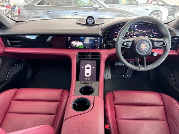 Used Porsche Taycan 2023 for sale - 76162899: Photo 17