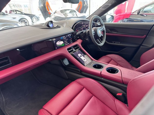Used Porsche Taycan 2023 for sale - 76162899: Photo 25