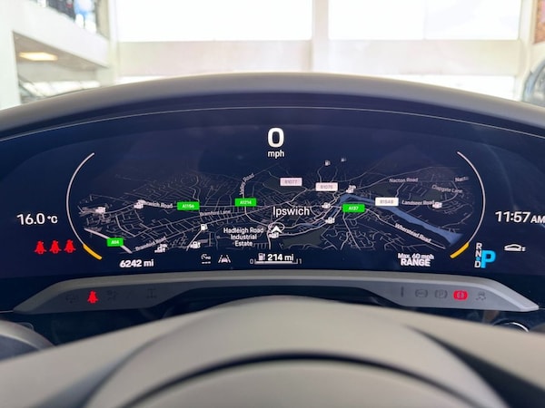 Used Porsche Taycan 2023 for sale - 76162899: Photo 35