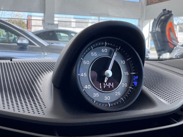 Used Porsche Taycan 2023 for sale - 76162899: Photo 39