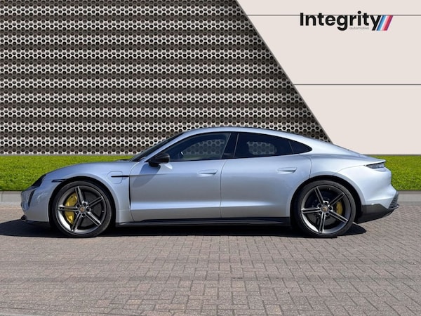 Used Porsche Taycan 2023 for sale - 76162899: Photo 7