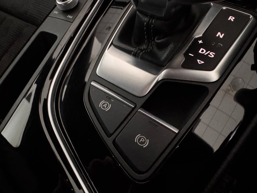 Used Audi A4 2020 for sale - 76345232: Photo 44