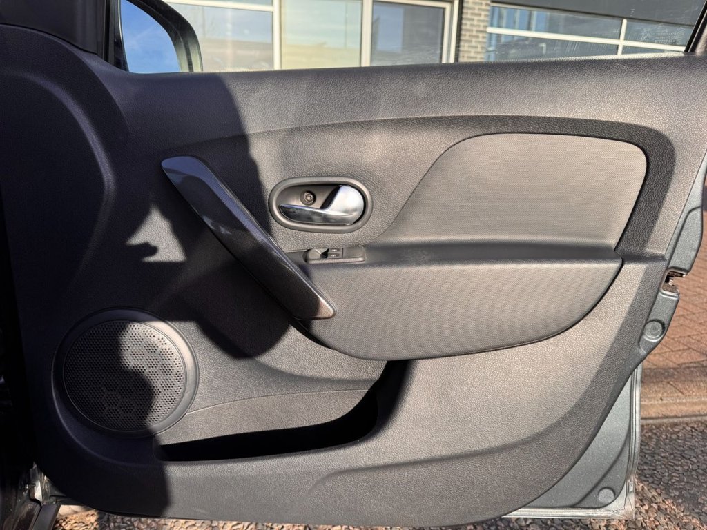 Used Dacia Sandero Stepway 2017 for sale - 77734243: Photo 14