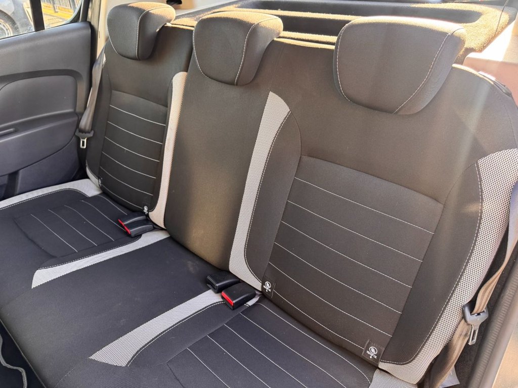 Used Dacia Sandero Stepway 2017 for sale - 77734243: Photo 25