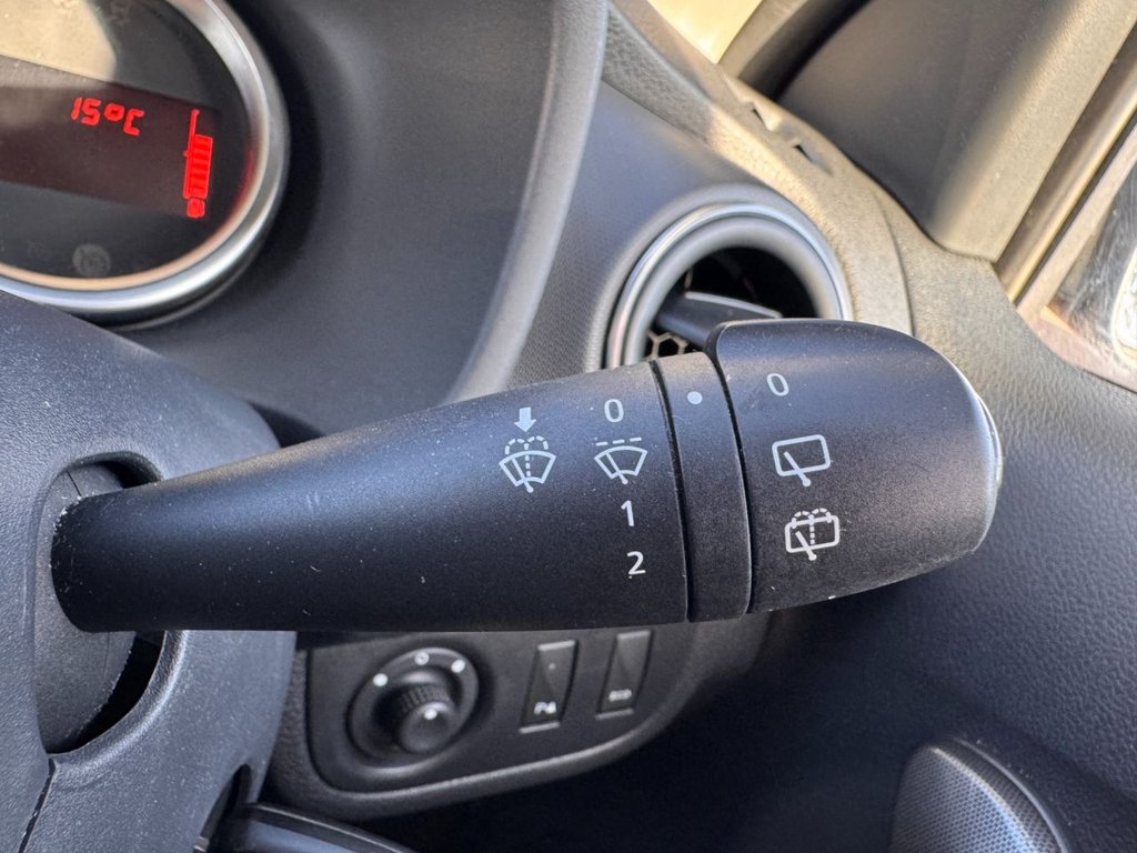 Used Dacia Sandero Stepway 2017 for sale - 77734243: Photo 36