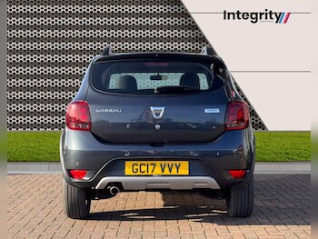 Used Dacia Sandero Stepway 2017 for sale - 77734243: Photo