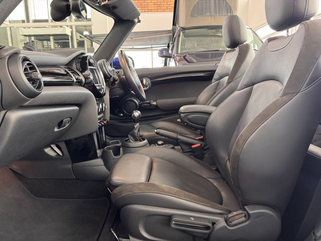 Used MINI Convertible 2020 for sale - 78068565: Photo 32