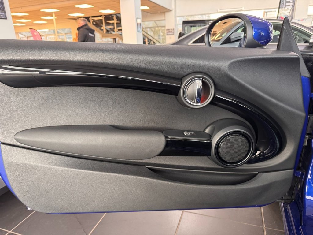 Used MINI Convertible 2020 for sale - 78068565: Photo 34