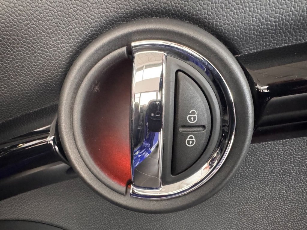 Used MINI Convertible 2020 for sale - 78068565: Photo 36