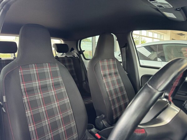Used Volkswagen up! 2018 for sale - 73436177: Photo 13