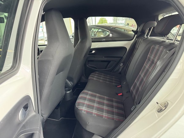 Used Volkswagen up! 2018 for sale - 73436177: Photo 23