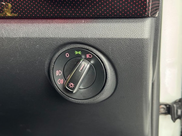 Used Volkswagen up! 2018 for sale - 73436177: Photo 33