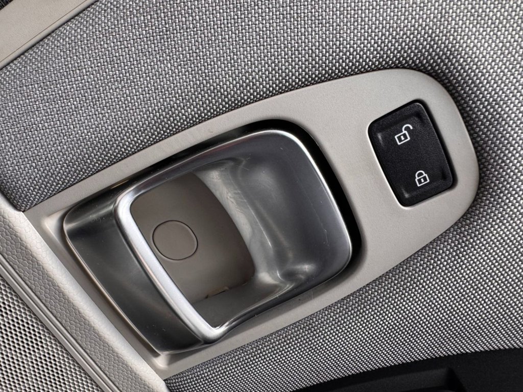 Used BMW i3 2018 for sale - 77904870: Photo 32