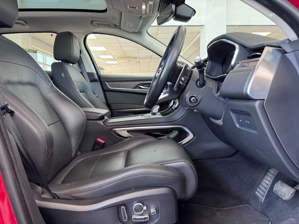 Used Jaguar F-Pace 2021 for sale - 76386052: Photo 12