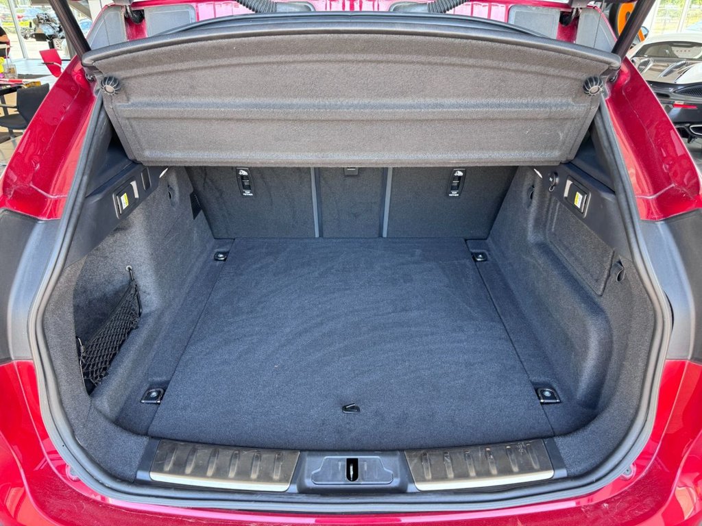 Used Jaguar F-Pace 2021 for sale - 76386052: Photo 21