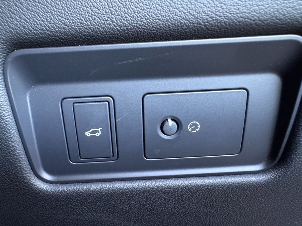 Used Jaguar F-Pace 2021 for sale - 76386052: Photo 35