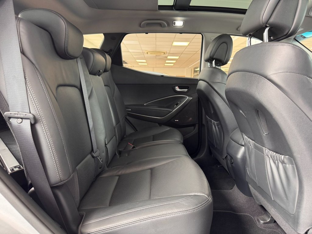 Used Hyundai Santa Fe 2017 for sale - 78088334: Photo 17