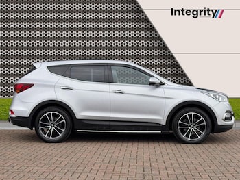 Used Hyundai Santa Fe 2017 for sale - 78088334: Photo