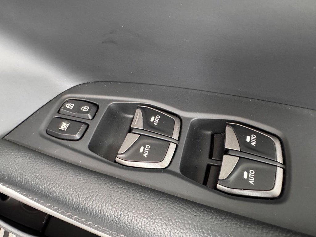 Used Hyundai Santa Fe 2017 for sale - 78088334: Photo 35