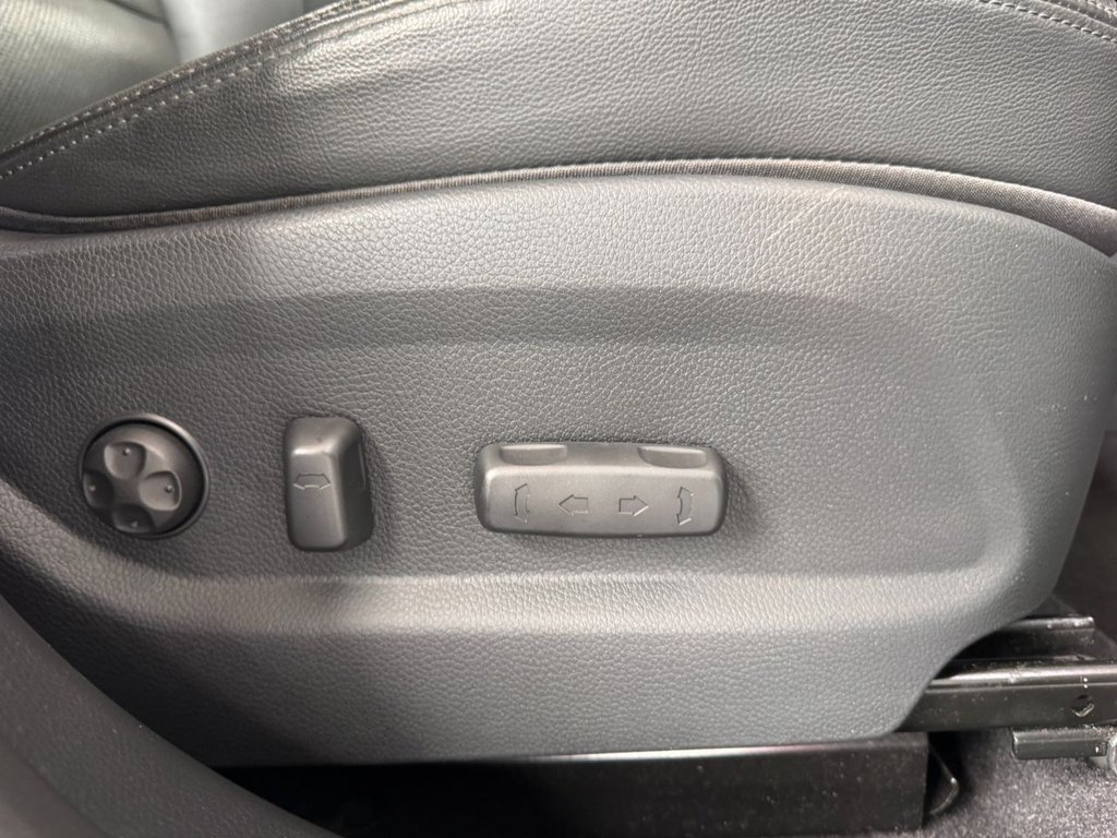 Used Hyundai Santa Fe 2017 for sale - 78088334: Photo 37