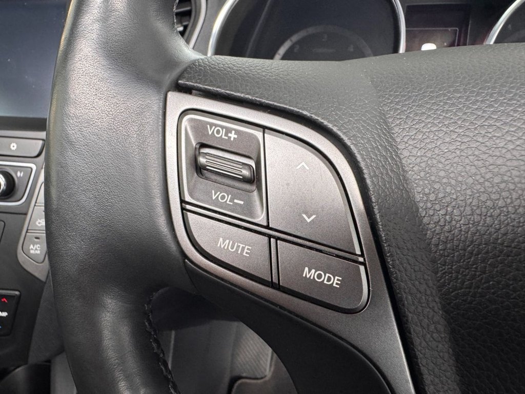 Used Hyundai Santa Fe 2017 for sale - 78088334: Photo 44