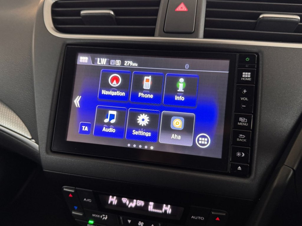 Used Honda Civic 2017 for sale - 77792422: Photo 42