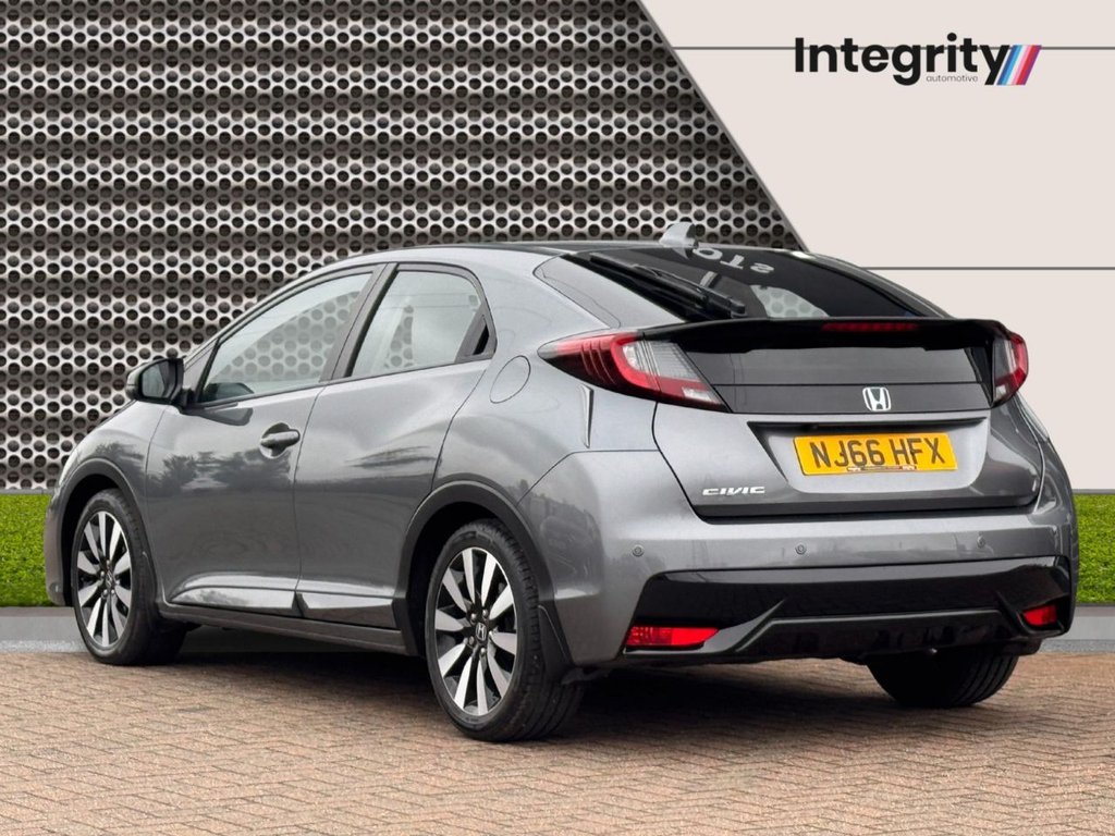 Used Honda Civic 2017 for sale - 77792422: Photo 5