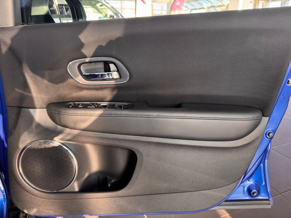 Used Honda HR-V 2018 for sale - 77820865: Photo 14