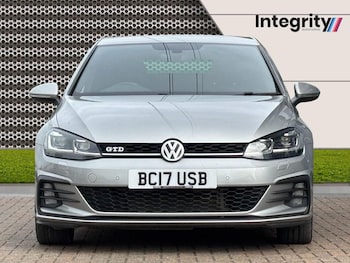 Used Volkswagen Golf 2017 for sale - 78931129: Photo