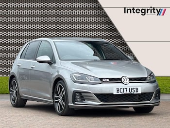 Used Volkswagen Golf 2017 for sale - 78931129: Photo
