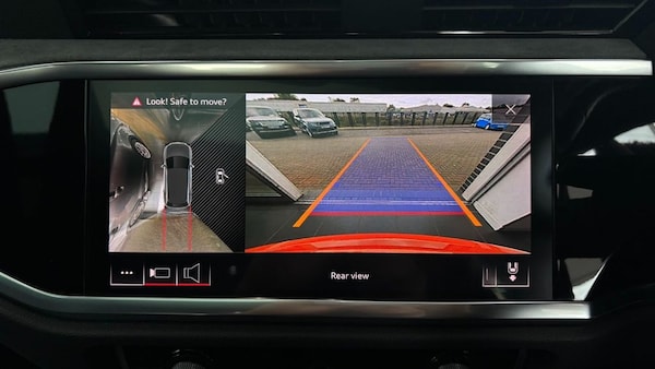Used Audi Q3 2019 for sale - 76345236: Photo 47