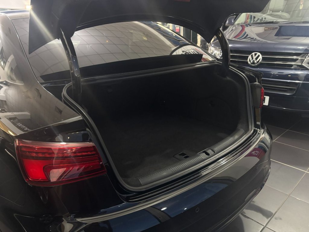 Used Audi RS3 2018 for sale - 77356640: Photo 32