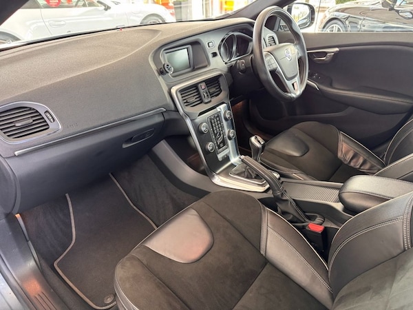 Used Volvo V40 2014 for sale - 76266669: Photo 26