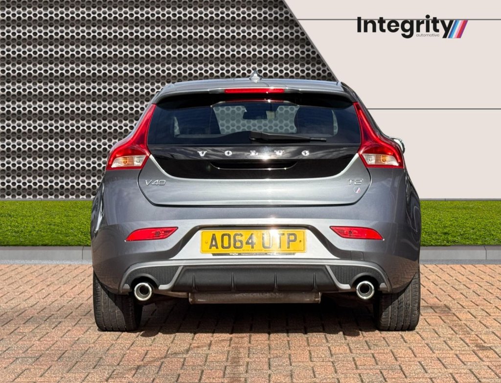 Used Volvo V40 2014 for sale - 76266669: Photo 4