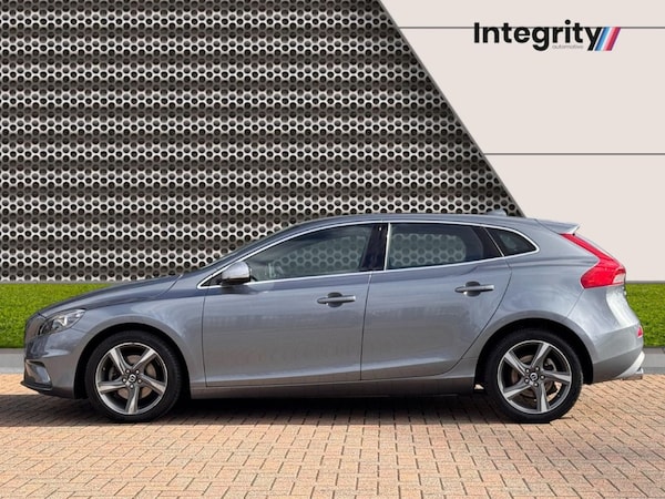 Used Volvo V40 2014 for sale - 76266669: Photo 6